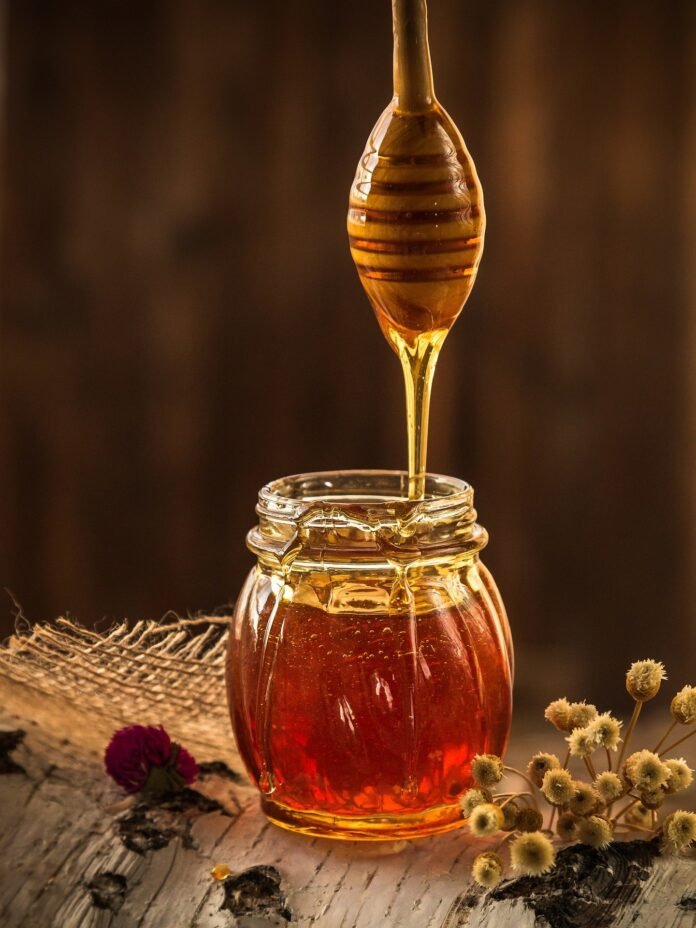 Unveiling the Unique Health Benefits of Honey