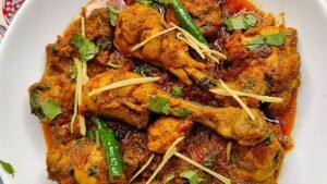 Indulge in the flavors of Lahore with this 'Lahori Kadhai Chicken'