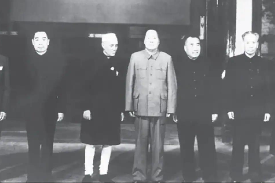 (Left to Right) Chinese Premier Zhou Enlai, PM Jawaharlal Nehru and Chairman Mao Zedong of China in Beijing, October 19, 1954