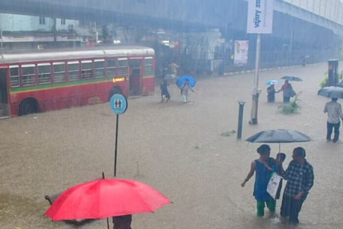 Heavy rainfal due to Monsoon 2024 is causing havoc in Mumbai