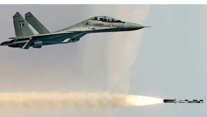 An Su-30MKI fighter aircraft of the Indian Air Force (IAF) firing a BrahMos missile